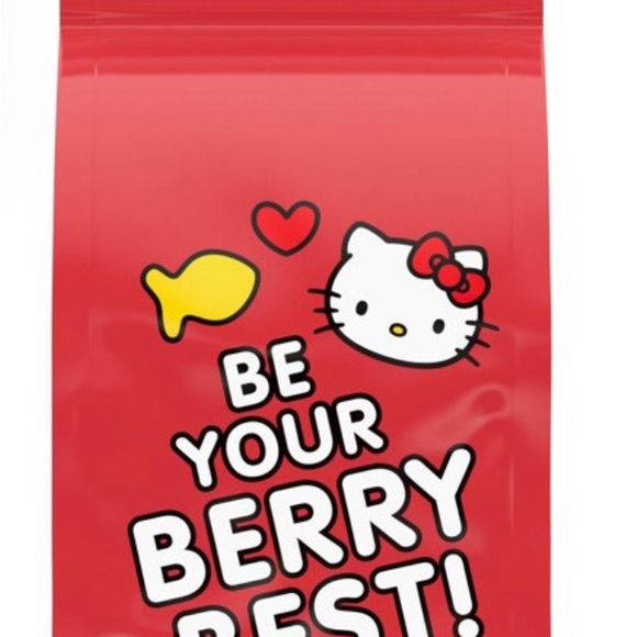 Pepperidge Farm Hello Kitty Strawberry Shortcake Limited Edition Goldfish 2 Bags - Picture 5 of 6